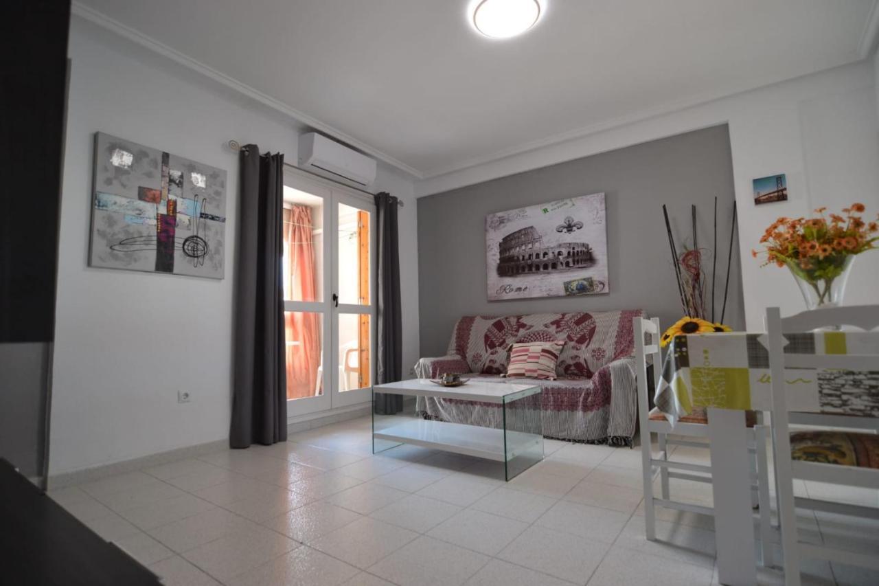 Home 3 Jc Torrevieja Eksteriør bilde